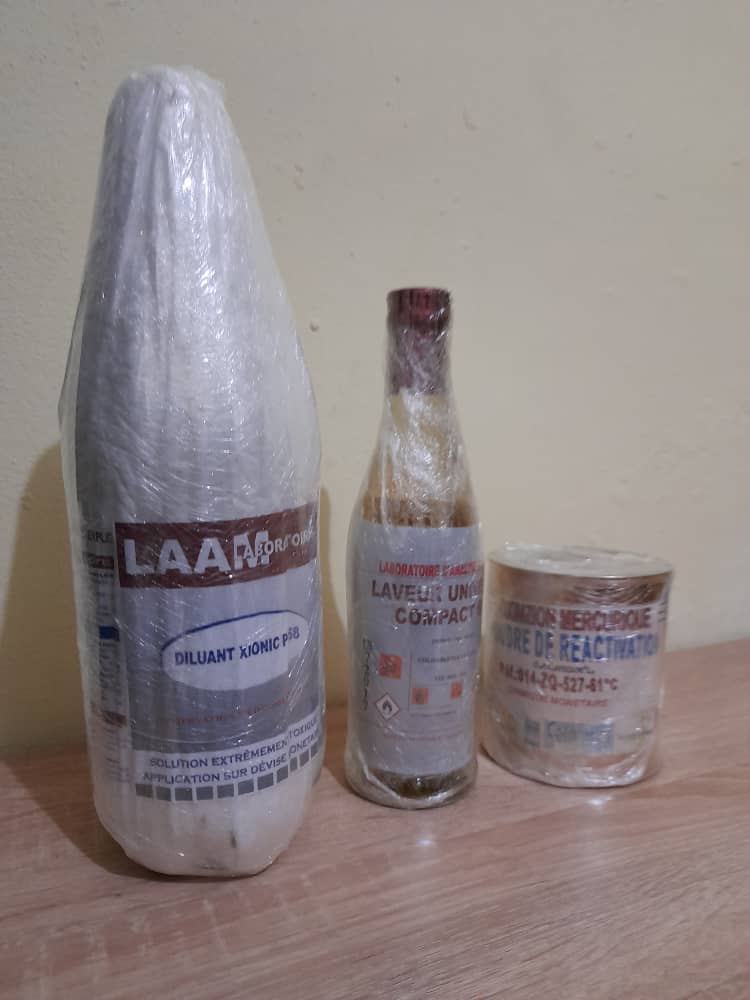 Poudre de réactivation + laveur universel +diluant pour un résultat sans failles.